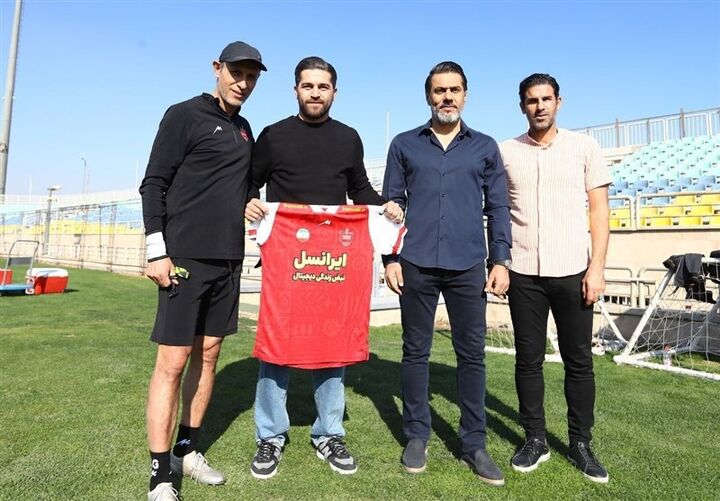برگزاری تمرین پرسپولیس در حضور ۲ میهمان برگزاری تمرین پرسپولیس در حضور ۲ میهمان