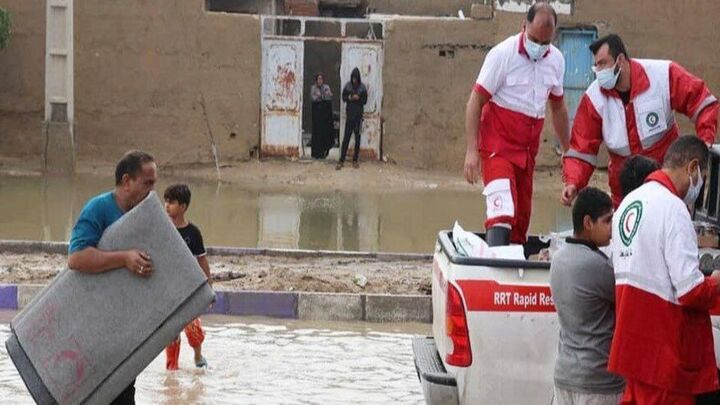 نجات ۱۶۸ نفر از سیل ایلام نجات ۱۶۸ نفر از سیل ایلام