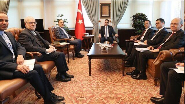 رایزنی سفیر ایران با معاون وزیر خارجه ترکیه در مورد مسائل کنسولی