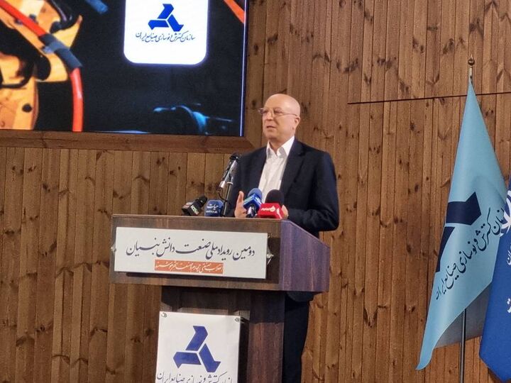 سرمایهگذاری در علم و فناوری موجب اقتدار بیشتر ایران میشود سرمایهگذاری در علم و فناوری موجب اقتدار بیشتر ایران میشود