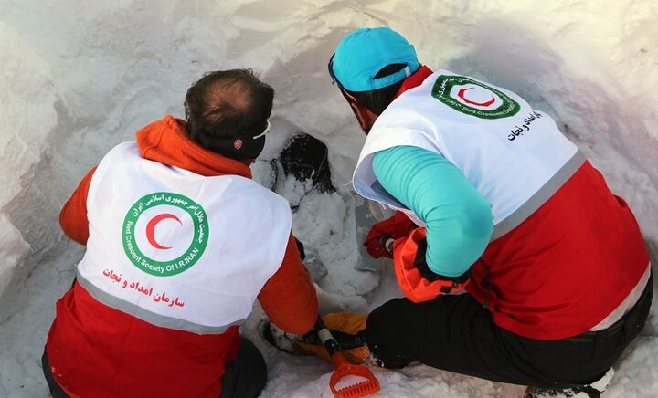 پیکر ۲ کوهنورد دیگر صبح امروز در اشترانکوه پیدا شد پیکر ۲ کوهنورد دیگر صبح امروز در اشترانکوه پیدا شد