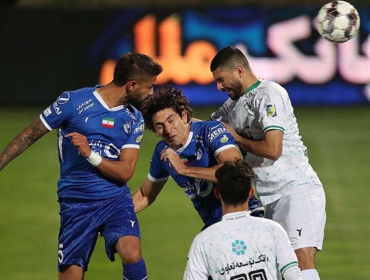 ذوب آهن یک - استقلال یک/ توقف آبیها به سود مدعیان سرخ و زرد ذوب آهن یک - استقلال یک/ توقف آبیها به سود مدعیان سرخ و زرد