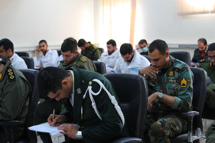 کارکنان وظیفه نیروهای مسلح قم در۱۵ رشته مهارتی به رقابت پرداختند کارکنان وظیفه نیروهای مسلح قم در۱۵ رشته مهارتی به رقابت پرداختند