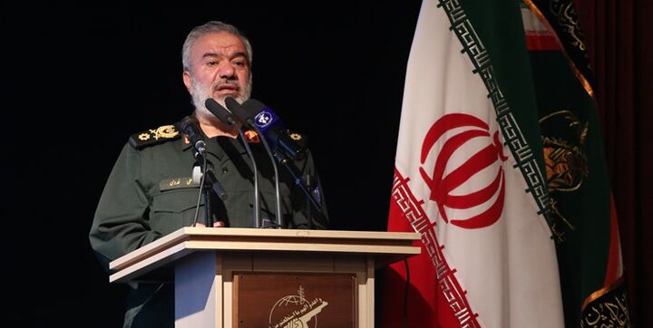 ملت ایران پاسخ قاطعی به توطئه‌های دشمنان خواهند داد