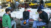روزگار سیاه کارگران در میدان مرکزی میوه و تره بار تهران