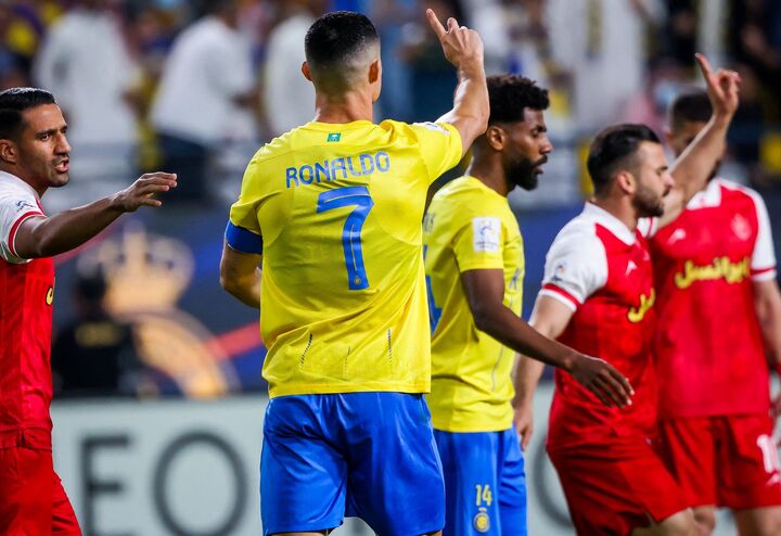 پیراهن رونالدو به قیمت ۶ میلیارد تومان فروش رفت پیراهن رونالدو به قیمت ۶ میلیارد تومان فروش رفت