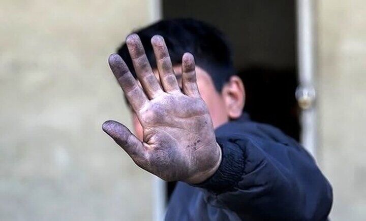 وزارت بهداشت مکلف به پذیرش و درمان کودکان کار و زبالهگرد است وزارت بهداشت مکلف به پذیرش و درمان کودکان کار و زبالهگرد است