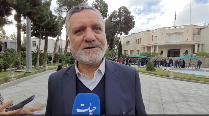 توضیحات وزیر کار در مورد بیمه و عیدی کارکنان بیمارستان گاندی توضیحات وزیر کار در مورد بیمه و عیدی کارکنان بیمارستان گاندی