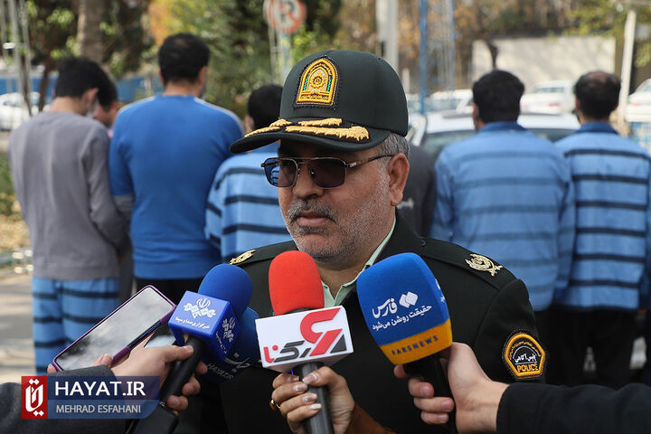 طرح دستگیری تعدادی از سارقان خودرو و موتورسیکلت و نمایش ادوات جرم