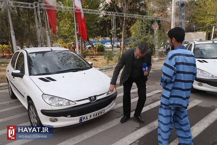 طرح دستگیری تعدادی از سارقان خودرو و موتورسیکلت و نمایش ادوات جرم