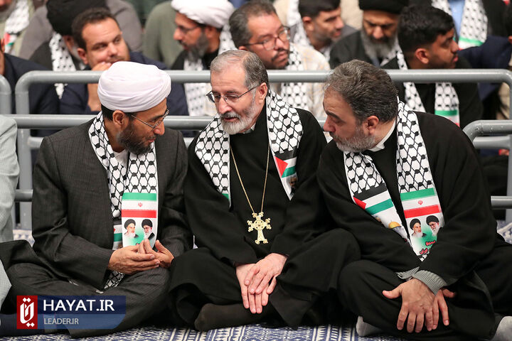 دیدار هزاران نفر از بسیجیان با رهبر معظم انقلاب اسلامی