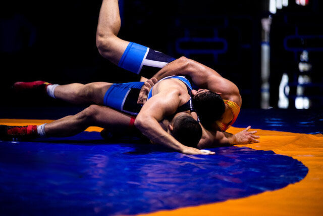 تست دوپینگ ماموران نادو از کشتیگیران فینال لیگ/ حضور استاندار خوزستان در سالن تست دوپینگ ماموران نادو از کشتیگیران فینال لیگ/ حضور استاندار خوزستان در سالن