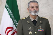  باید نیروی دریایی در شان ملت ایران بسازیم