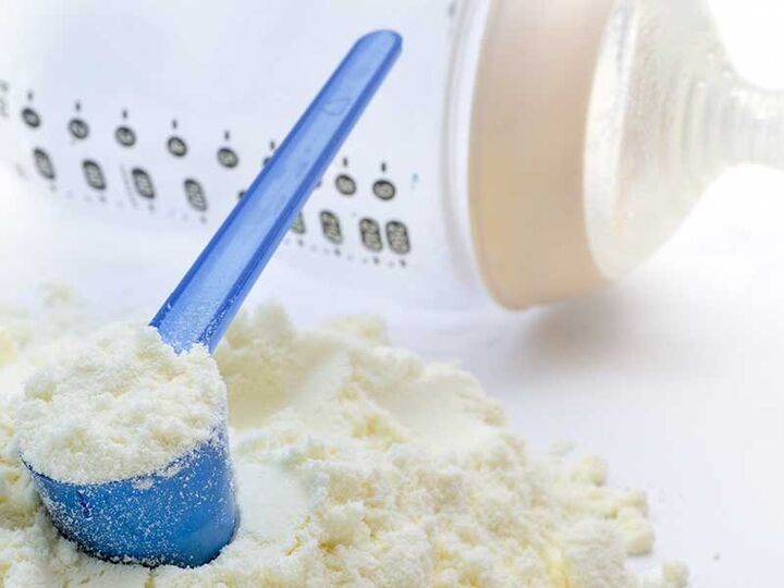 توزیع بیش از ۱۲ میلیون شیرخشک رگولار در آذرماه