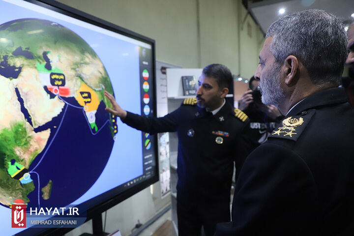 افتتاح نمایشگاه دستاوردهای جدید نیروی دریایی ارتش