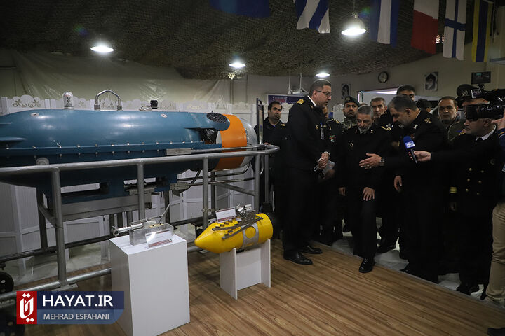 افتتاح نمایشگاه دستاوردهای جدید نیروی دریایی ارتش