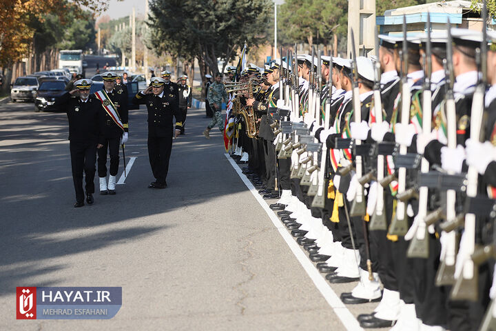 افتتاح نمایشگاه دستاوردهای جدید نیروی دریایی ارتش