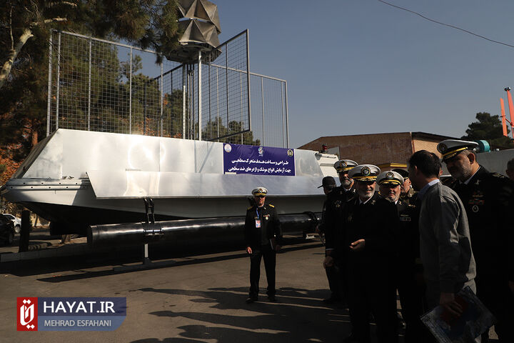 افتتاح نمایشگاه دستاوردهای جدید نیروی دریایی ارتش