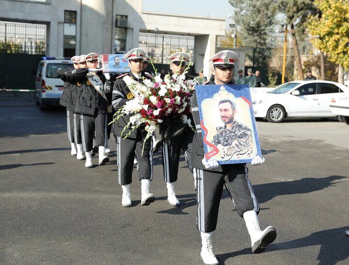 مراسم وداع با پیکر شهید والامقام مهندس سید مصطفی صادقی مراسم وداع با پیکر شهید والامقام مهندس سید مصطفی صادقی