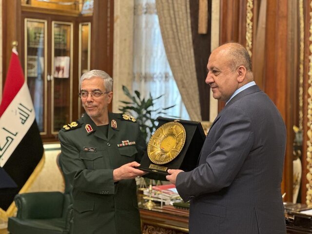 سرلشکر باقری: در زمینه امنیتی هیچ مشکلی با عراق نداریم