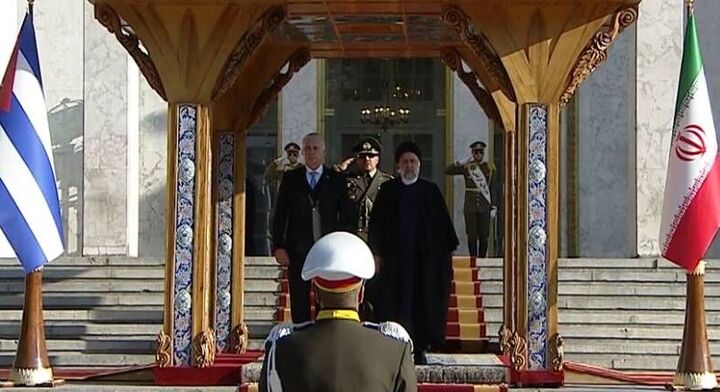 استقبال رسمی آیت الله رئیسی از رئیس جمهور کوبا استقبال رسمی آیت الله رئیسی از رئیس جمهور کوبا