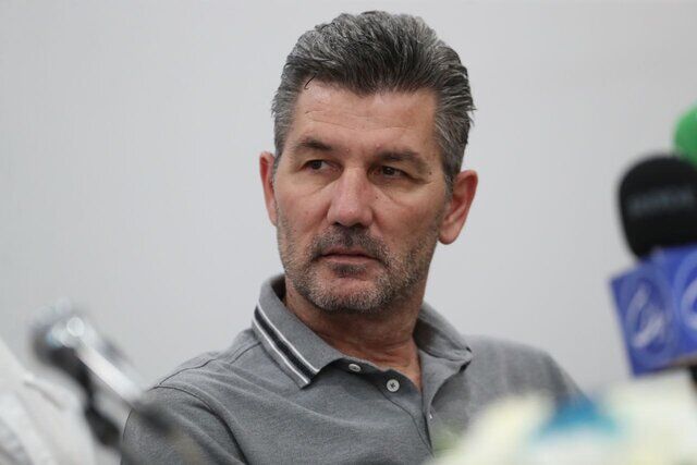 هواداران سیرجانی فردا به ورزشگاه بیایند هواداران سیرجانی فردا به ورزشگاه بیایند