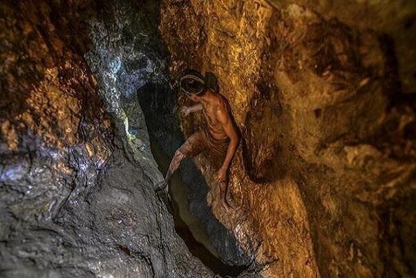 بر اثر ریزش معدن طلا در ونزوئلا حداقل ۱۲ نفر جان باختند بر اثر ریزش معدن طلا در ونزوئلا حداقل ۱۲ نفر جان باختند