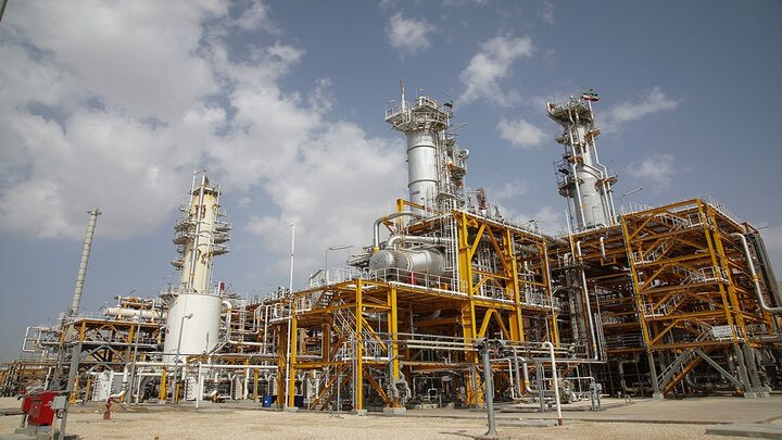 سازوکار پرداخت طلب شرکتهای پالایش نفت مشخص شد سازوکار پرداخت طلب شرکتهای پالایش نفت مشخص شد