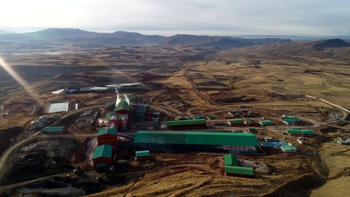 فعالیت معدن طلای زرشوران تکاب منطبق بر استانداردهای محیط زیست است فعالیت معدن طلای زرشوران تکاب منطبق بر استانداردهای محیط زیست است