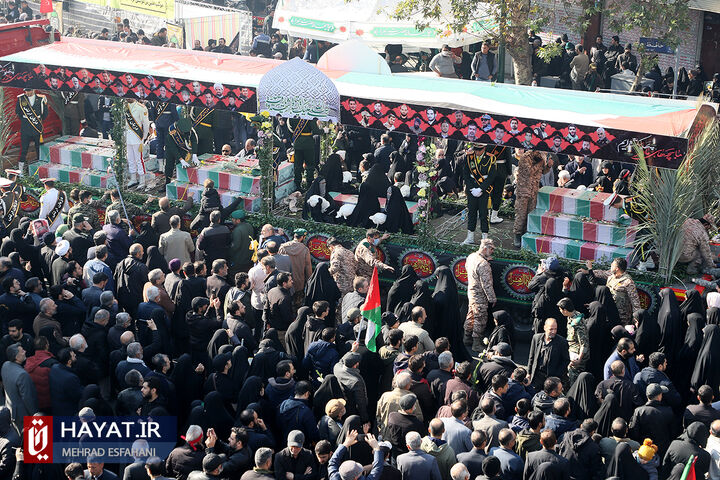 در تابوت شهدا چه میریزند + فیلم در تابوت شهدا چه میریزند + فیلم