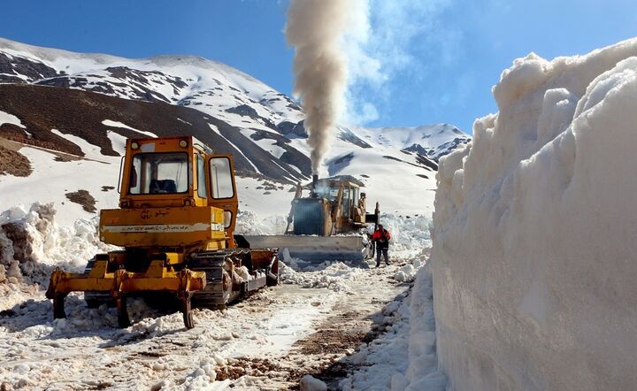 گردنه عسلکشان و جادههای روستایی کوهرنگ بازگشایی شدند گردنه عسلکشان و جادههای روستایی کوهرنگ بازگشایی شدند
