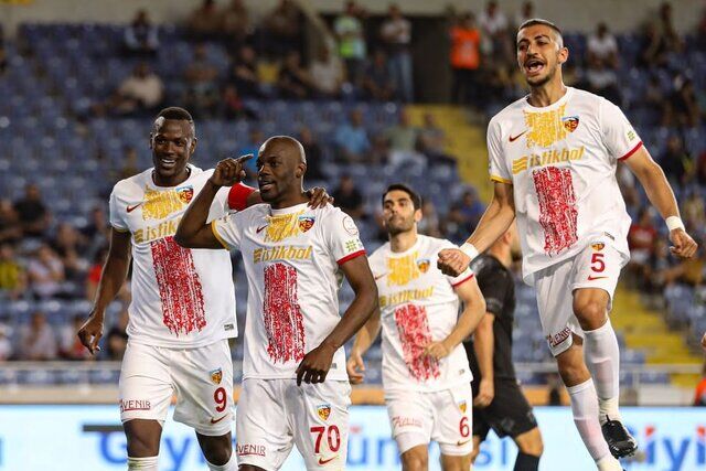 درخشش تیام کافی نبود/ شکست نزدیک کایسری مقابل فنرباغچه در حضور لژیونرهای ایرانی درخشش تیام کافی نبود/ شکست نزدیک کایسری مقابل فنرباغچه در حضور لژیونرهای ایرانی