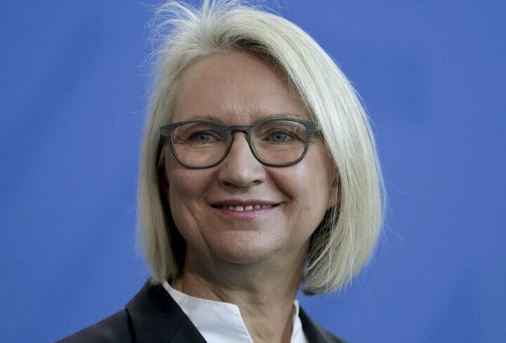 دست دولت در جیب شهروندان آلمان؛ «مالیات همبستگی با اوکراین»! دست دولت در جیب شهروندان آلمان؛ «مالیات همبستگی با اوکراین»!