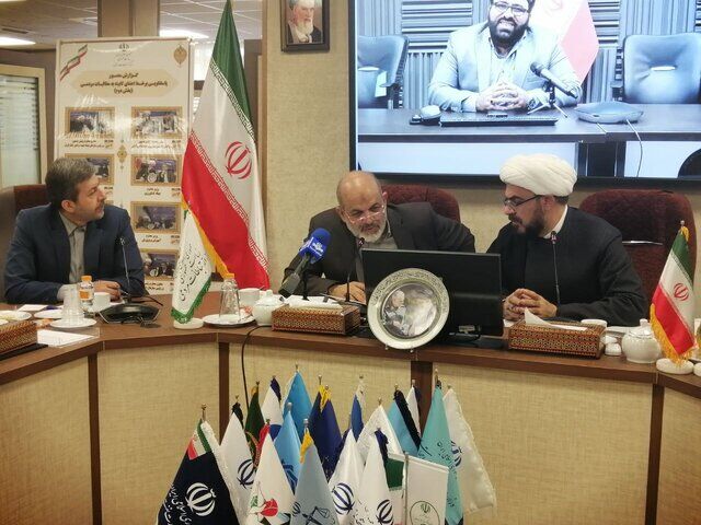 پاسخ تلفنی وزیر کشور به مطالبات مردمی پاسخ تلفنی وزیر کشور به مطالبات مردمی