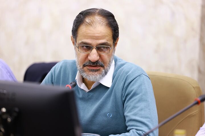 سختی کار و موضوع معیشتی مسائلی هستند که رزیدنتها با آن سر و کار دارند سختی کار و موضوع معیشتی مسائلی هستند که رزیدنتها با آن سر و کار دارند