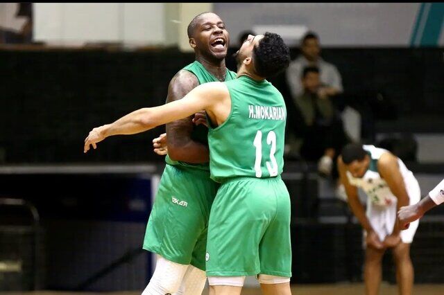 برد نفس گیر ذوبآهن در لیگ بسکتبال برد نفس گیر ذوبآهن در لیگ بسکتبال