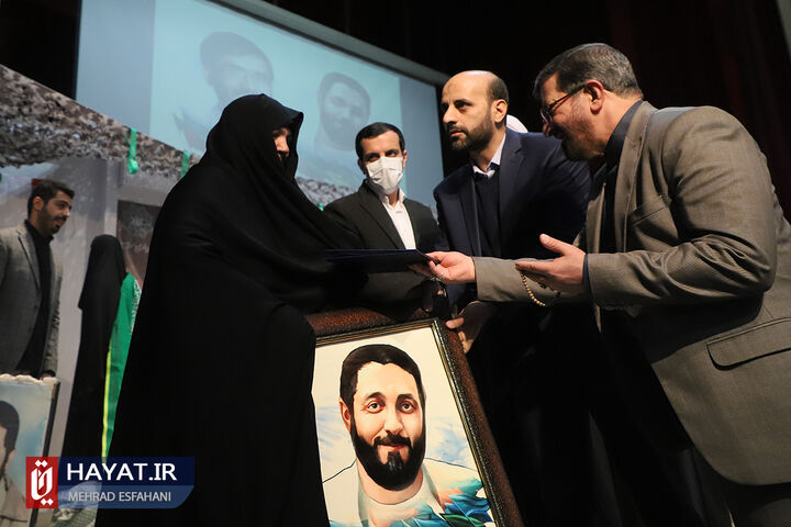 از شهادت فرزندم خوشحال هستم + فیلم از شهادت فرزندم خوشحال هستم + فیلم