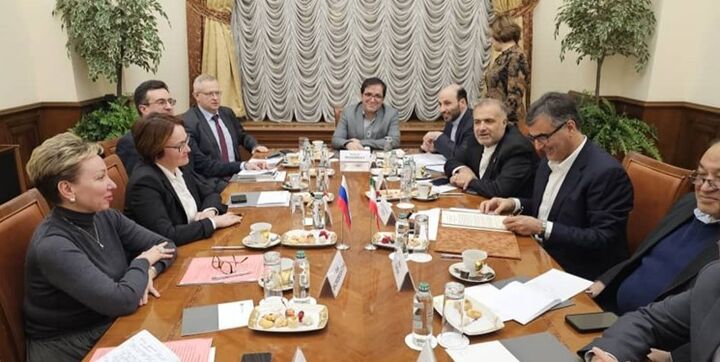 ایران و روسیه برای بکارگیری پول ملی به جای دلار در مبادلات توافق کردند ایران و روسیه برای بکارگیری پول ملی به جای دلار در مبادلات توافق کردند