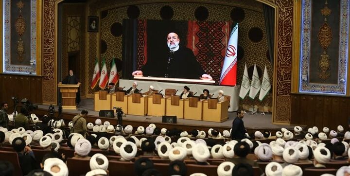 آیتالله رئیسی: حقانیت موضع ایران در مورد فلسطین برای دنیا آشکار شده است آیتالله رئیسی: حقانیت موضع ایران در مورد فلسطین برای دنیا آشکار شده است