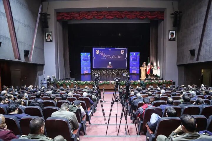 آیین رونمایی از دستاوردهای علمی پژوهشی پژوهشگاه علوم و معارف دفاع مقدس شهید سلیمانی