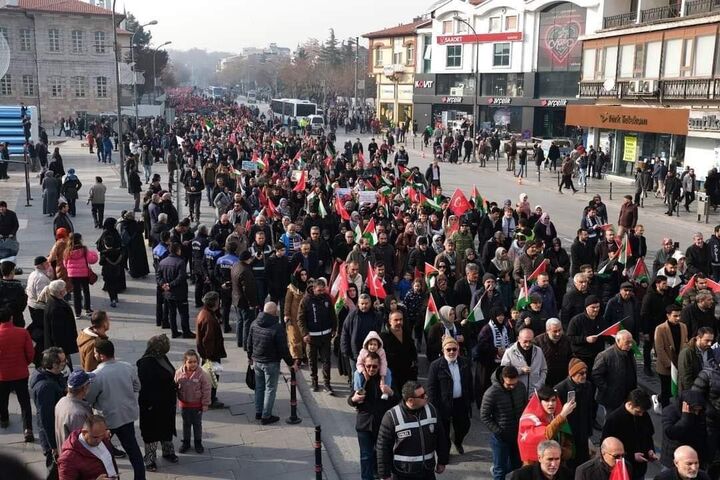 تظاهرات همبستگی با غزه در انگلیس، ترکیه و فرانسه