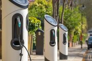 راه‌اندازی ۴ ایستگاه شارژ خودروی برقی در بوستان نهج البلاغه