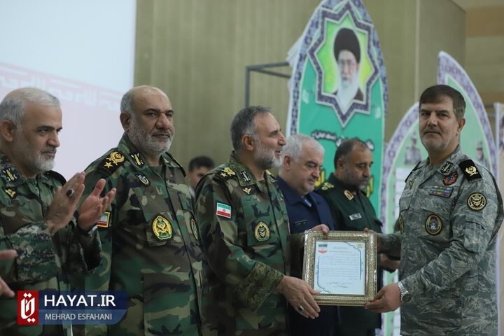 مراسم الحاق بیش از ۱۰۰ دستگاه تریلر تانکبر فوق سنگین به ناوگان ترابری نیروی زمینی ارتش