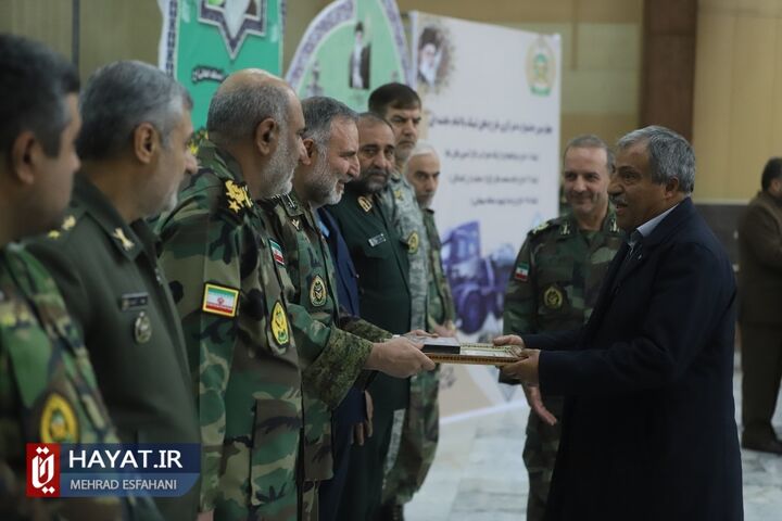 مراسم الحاق بیش از ۱۰۰ دستگاه تریلر تانکبر فوق سنگین به ناوگان ترابری نیروی زمینی ارتش