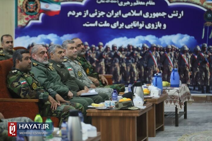 مراسم الحاق بیش از ۱۰۰ دستگاه تریلر تانکبر فوق سنگین به ناوگان ترابری نیروی زمینی ارتش