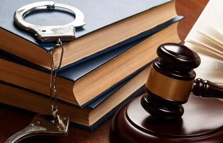 انهدام شبکه جعل اسناد رسمی و زمین خواری در سنندج انهدام شبکه جعل اسناد رسمی و زمین خواری در سنندج