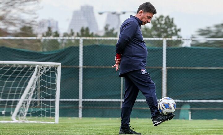 باید از جام ملتها برای شادی مردم استفاده کنیم باید از جام ملتها برای شادی مردم استفاده کنیم