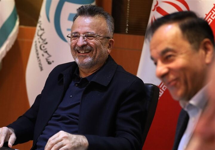 مرادی و داورزنی به سوئیس میروند مرادی و داورزنی به سوئیس میروند