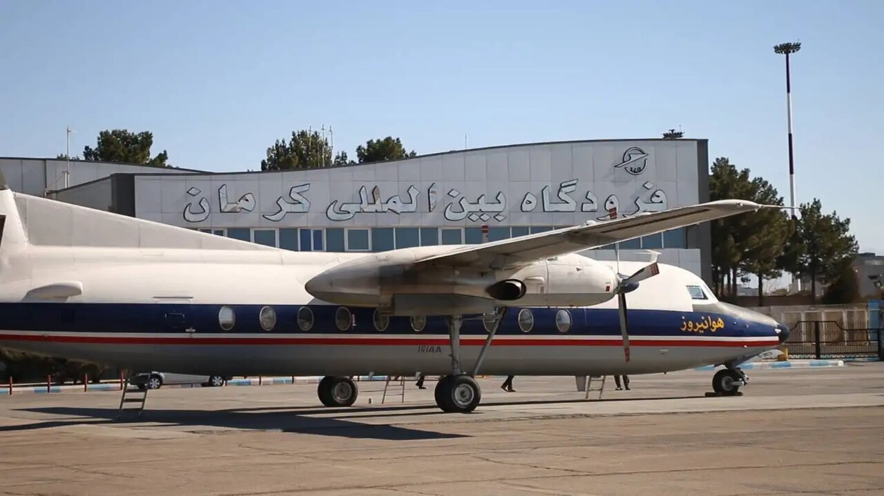 انتقال کودک 4 ساله کرمانی به تهران + تصاویر