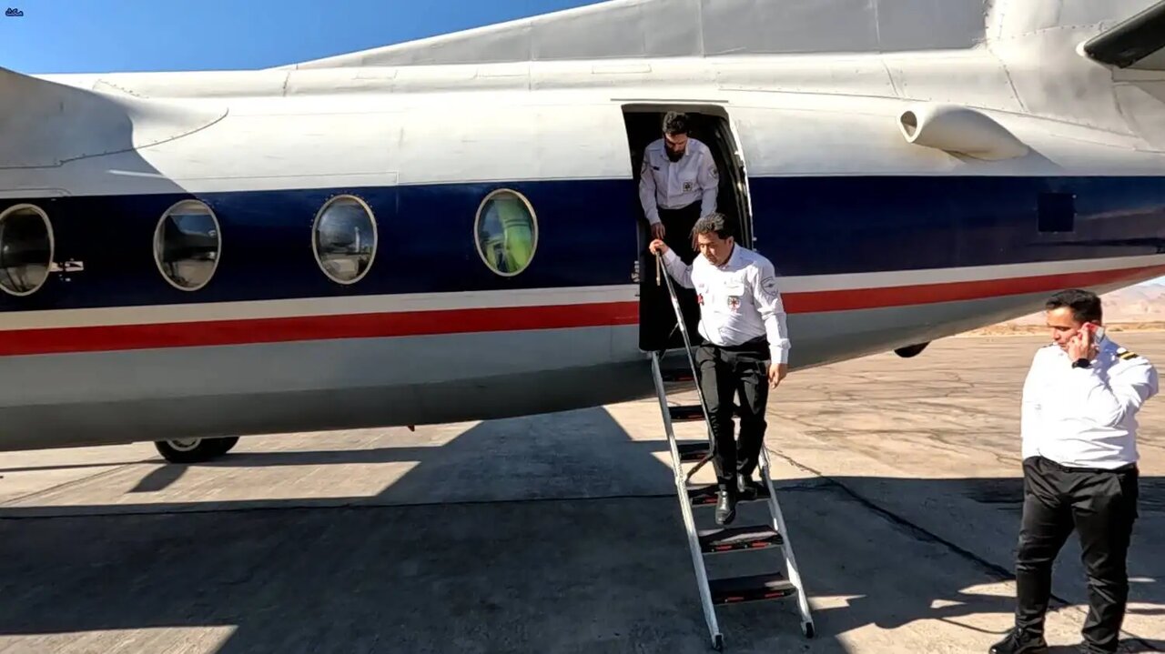 انتقال کودک 4 ساله کرمانی به تهران + تصاویر